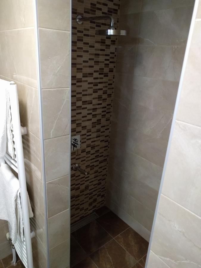 Simica Cose Apartment Vrdnik Bagian luar foto